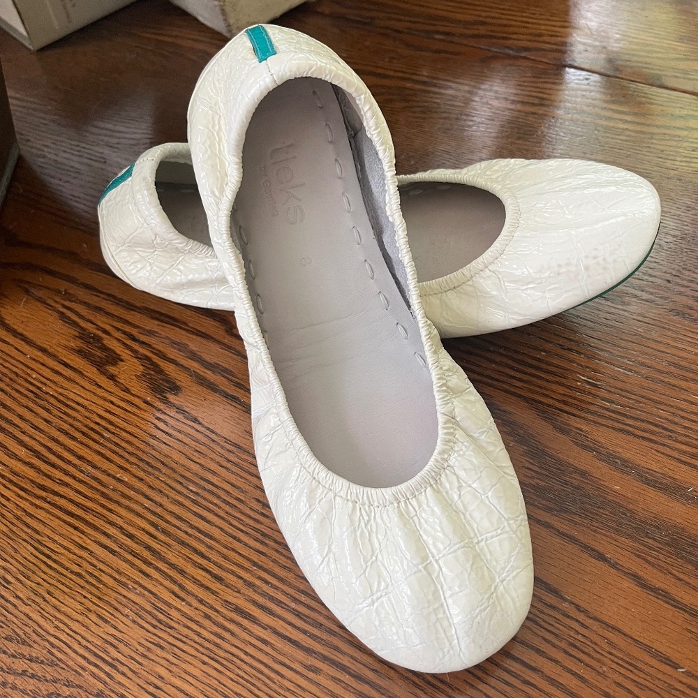 Tieks Diamond White Crocs Sz 8 Ballet Flats